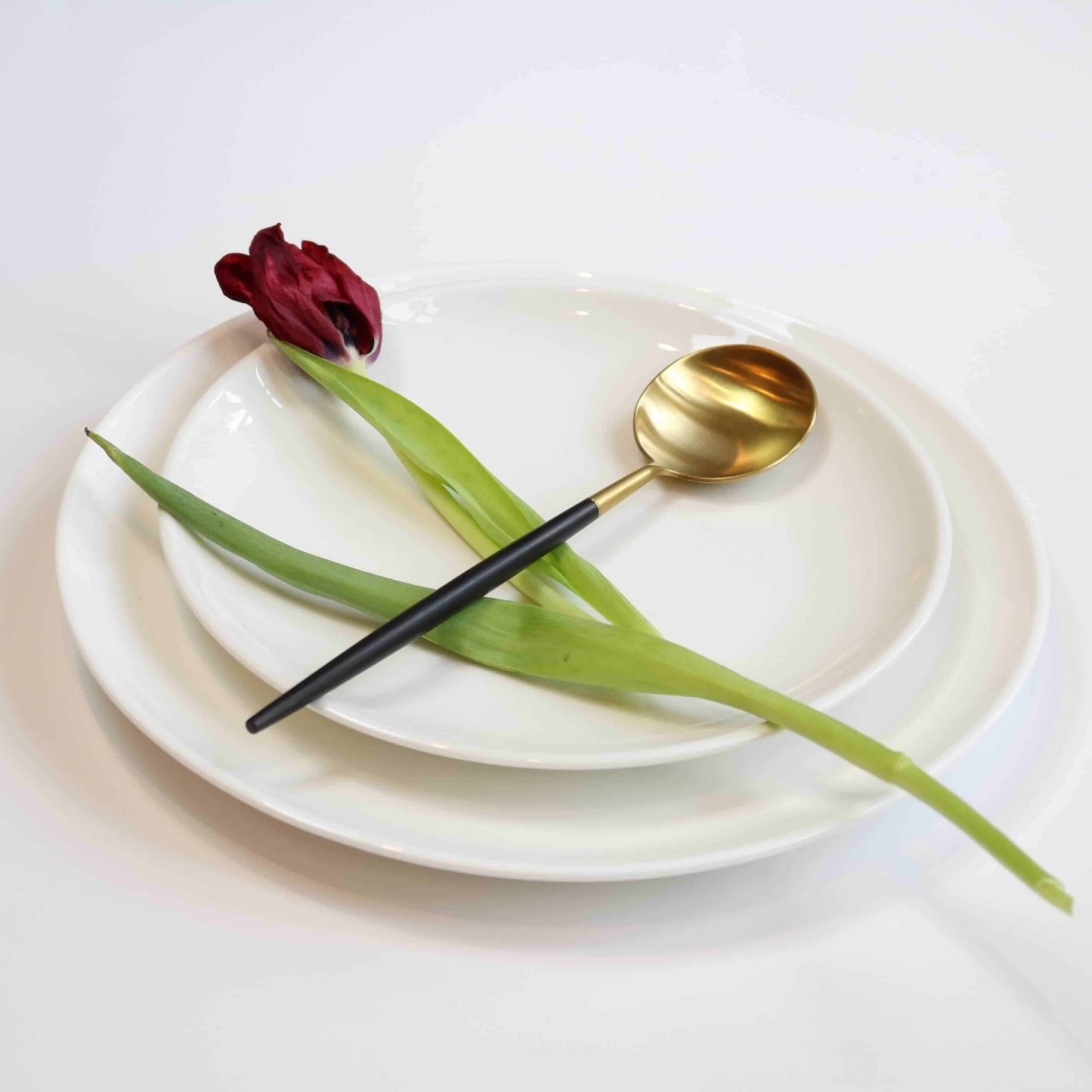 Classic Round Salad Plates - Set of 4