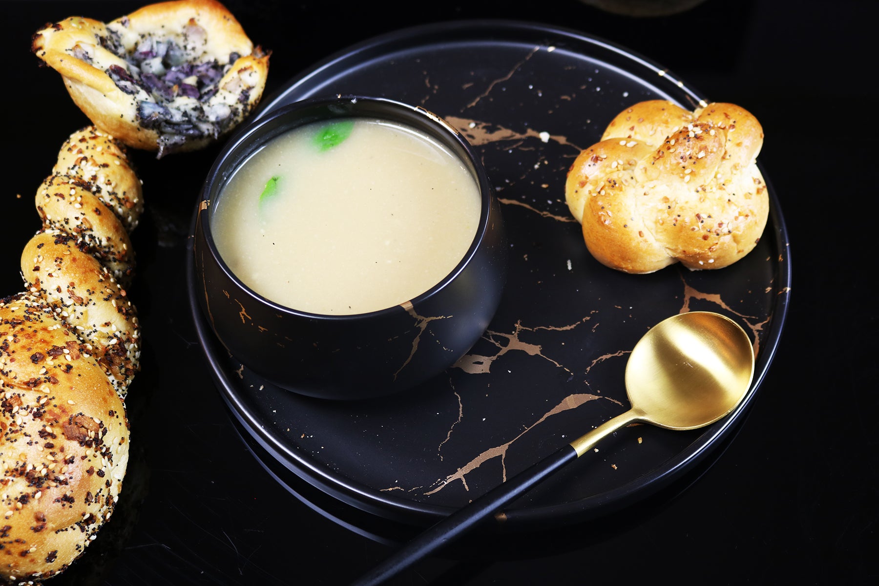 Herb Onion Soup with Cheesy Garlic Bread