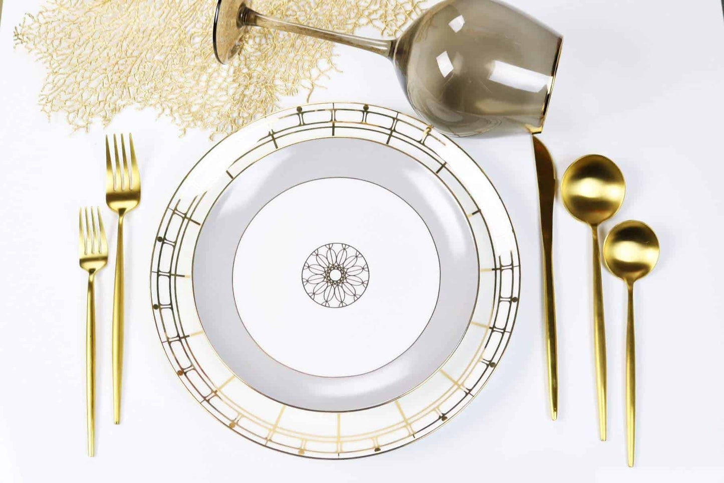 Gold Izmir Dinner Plate-Set of 4