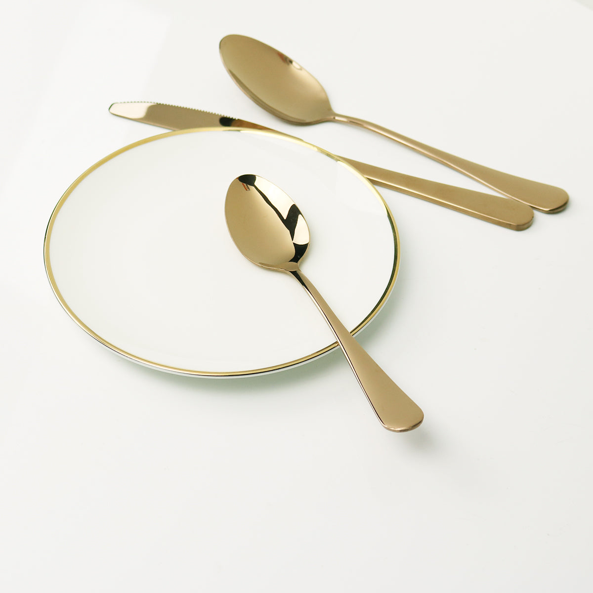 Narrow Gold Rim Dinnerware Set-16 Pieces