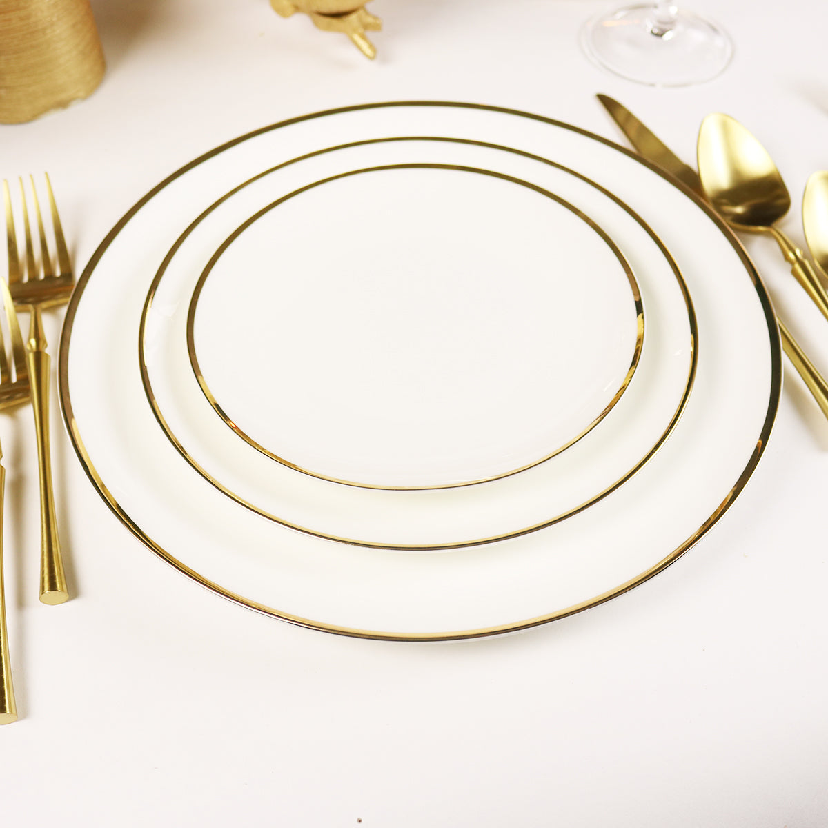 Narrow Gold Rim Dinnerware Set-16 Pieces